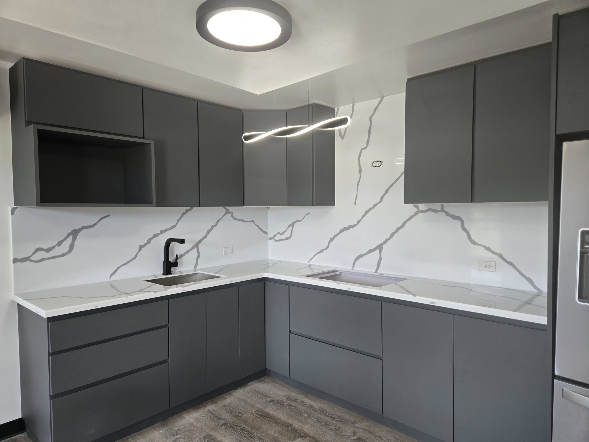 What is a Solid Surface Slab? Everything You Need to Know